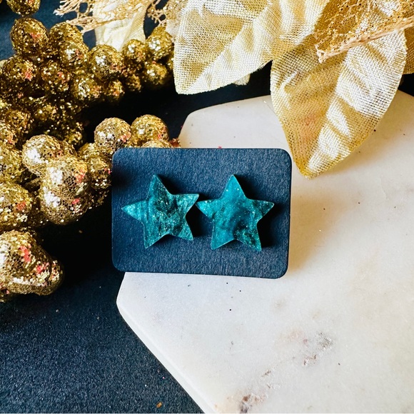 Star Stud Earrings - Picture 3 of 5